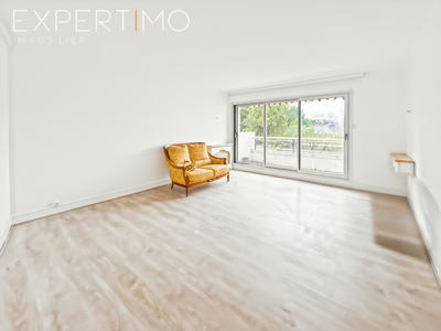 Appartement - 82 m² - 4 pièces