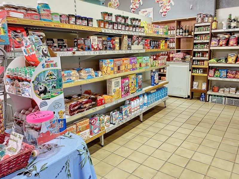 Local commercial - 84 m² - 2 pièces