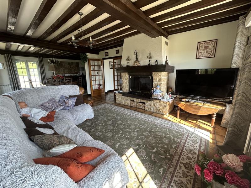 Maison traditionnelle - 213 m² - 7 pièces