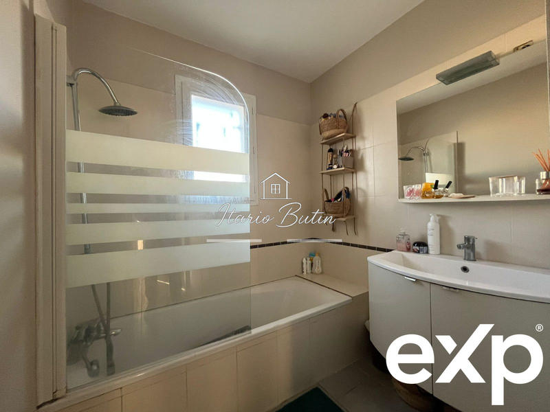 Villa - 132 m² - 8 pièces