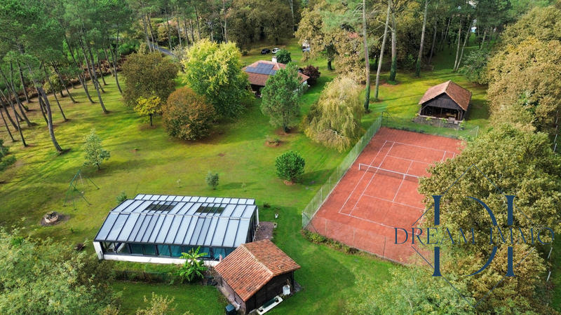 Maison ancienne - 160 m² - 9 pièces