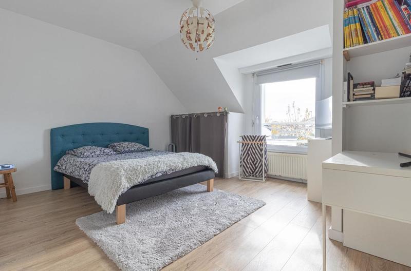 Maison - 145 m² - 6 pièces