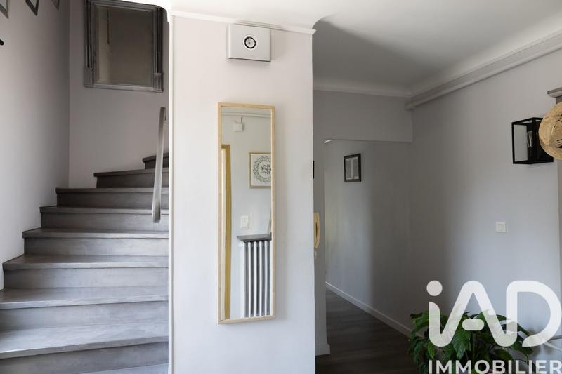 Maison - 220 m² - 9 pièces