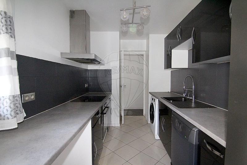 Appartement - 77 m² - 3 pièces