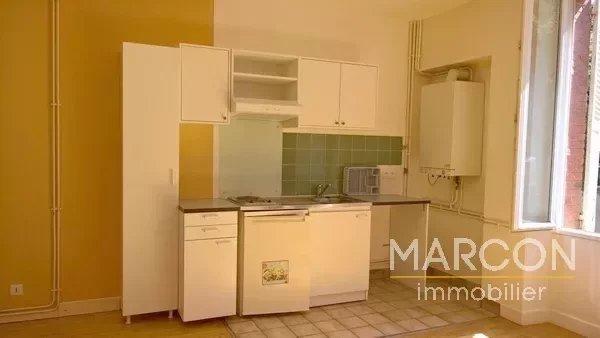 Maison - 428 m² - 18 pièces