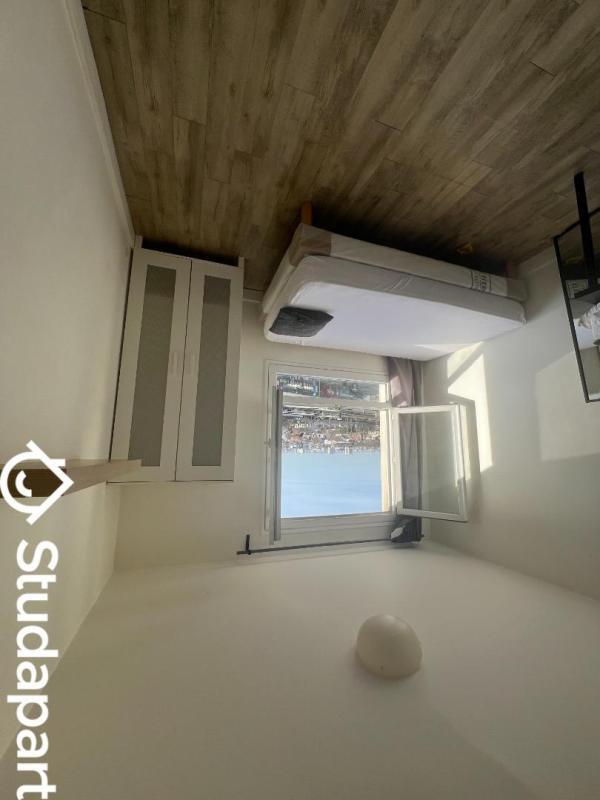 Chambre - 12 m² - 1 pièce