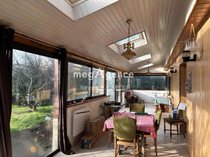 Maison - 181 m² - 7 pièces