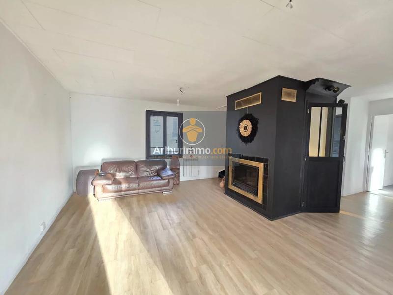 Maison - 90 m² - 5 pièces