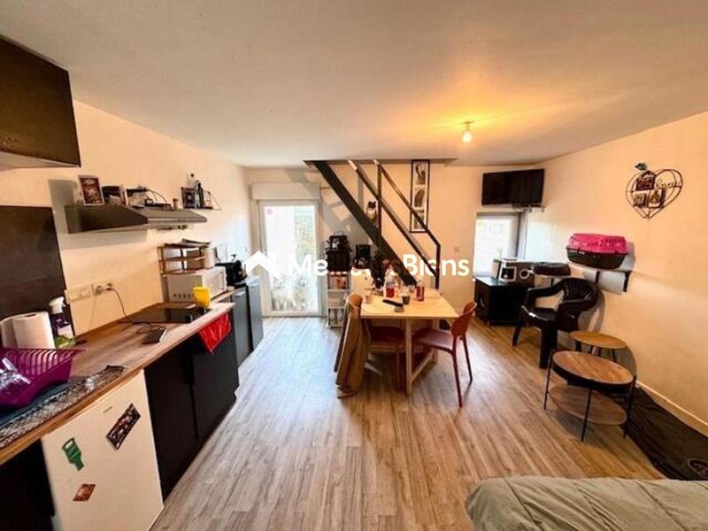 Immeuble - 141 m² - 8 pièces