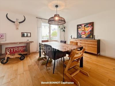 Maison - 111 m² - 5 pièces