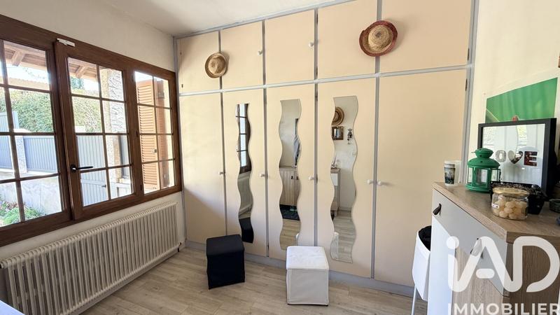 Maison - 180 m² - 9 pièces