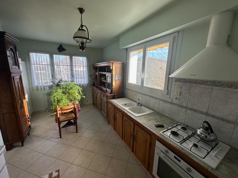 Maison - 211 m² - 7 pièces