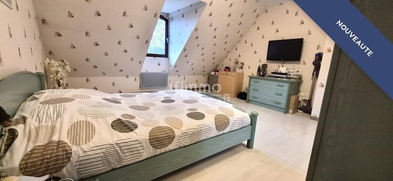 Maison - 162 m² - 6 pièces