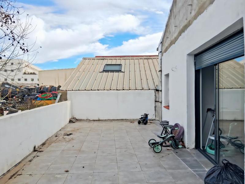 Maison - 850 m² - 10 pièces