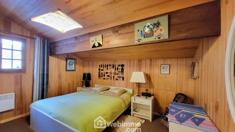 Maison - 238 m² - 7 pièces