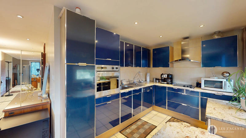 Appartement - 80 m² - 4 pièces