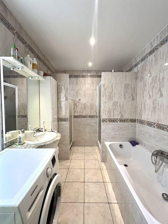 Maison - 178 m² - 7 pièces