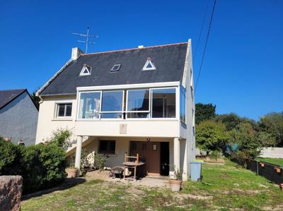 Maison - 96 m² - 6 pièces