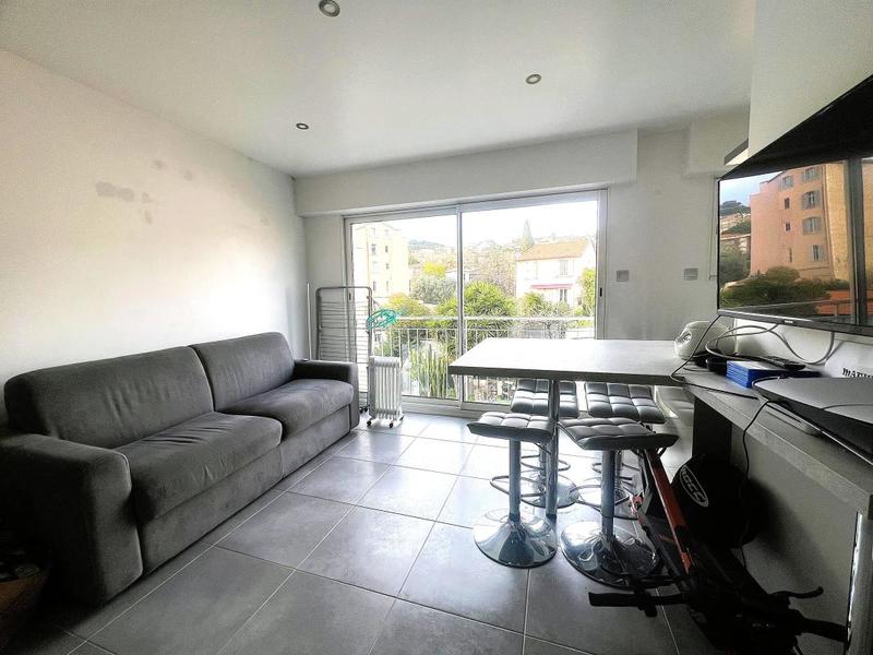 Appartement - 18 m² - 2 pièces