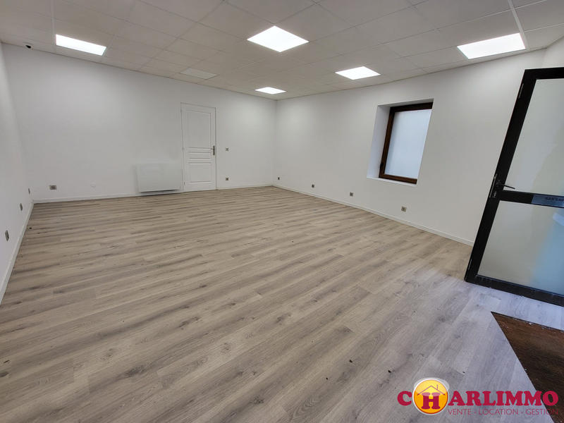 Local d'activités - 82 m² - 2 pièces