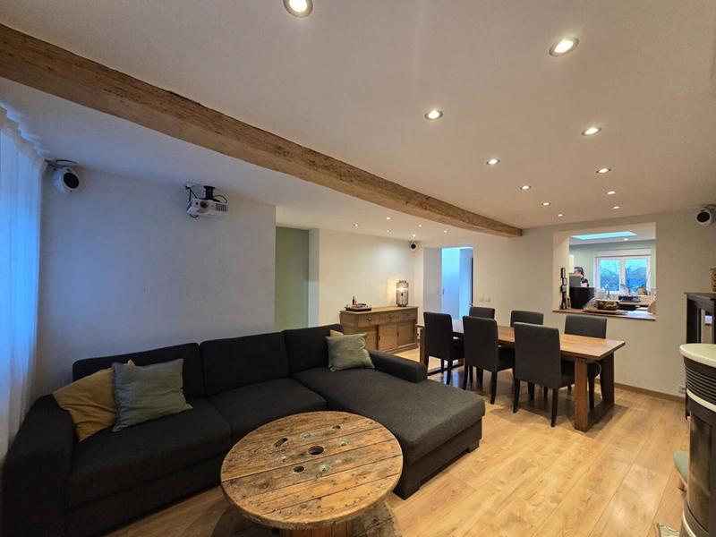 Maison - 90 m² - 5 pièces