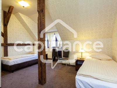 Fonds de commerce - 5 600 m²