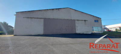 Entrepôt - 650 m²