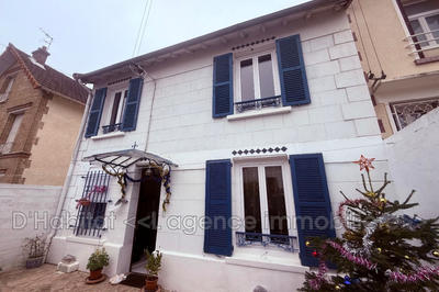 Pavillon - 100 m² - 5 pièces