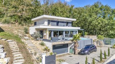 Villa - 159 m² - 6 pièces