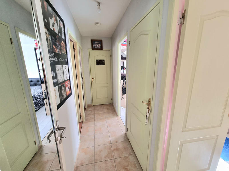 Maison - 98 m² - 5 pièces