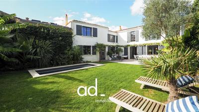 Maison ancienne - 230 m² - 9 pièces