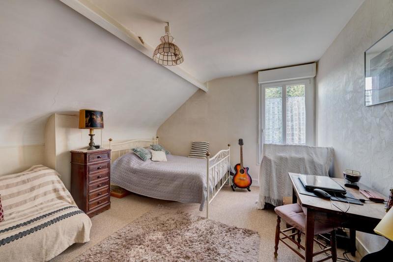 Maison - 135 m² - 6 pièces