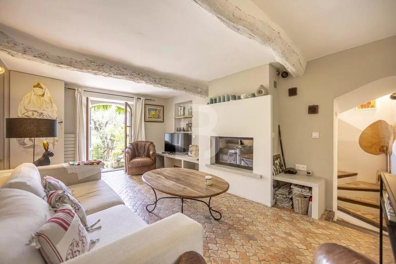 Mas - 160 m² - 6 pièces