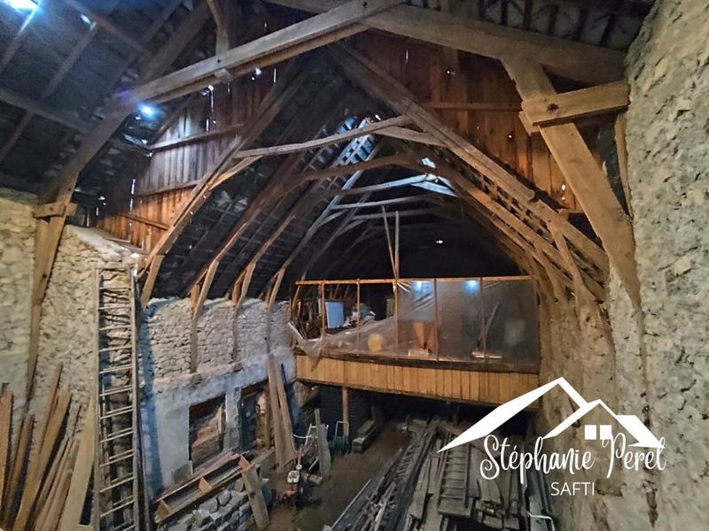 Maison - 220 m² - 10 pièces