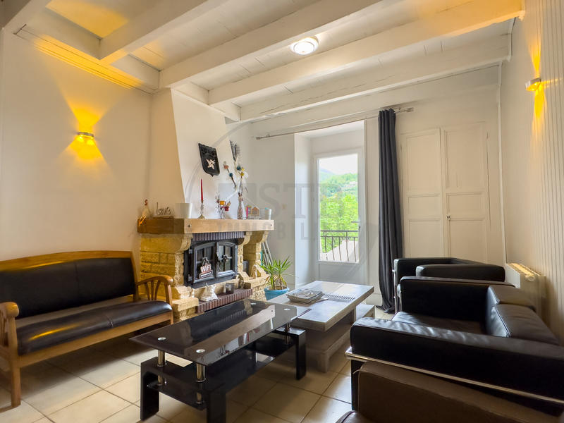 Maison - 366 m² - 23 pièces