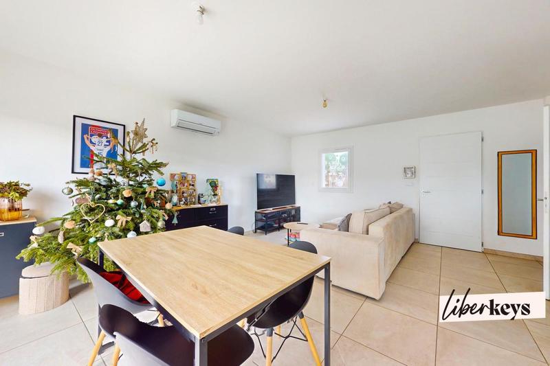 Maison - 95 m² - 4 pièces