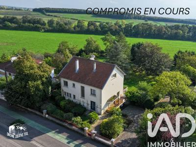 Maison - 218 m² - 8 pièces