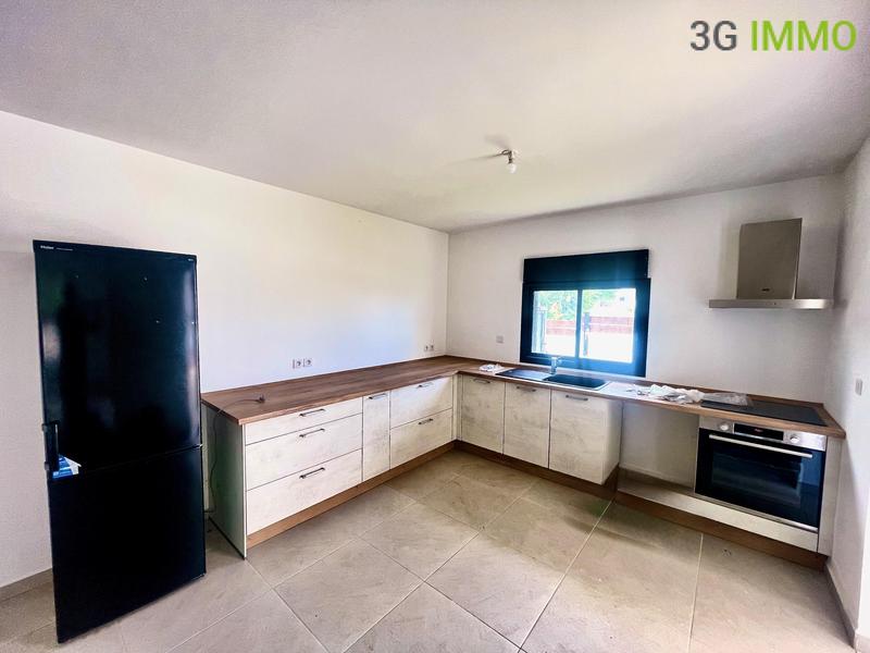 Maison - 101 m² - 8 pièces