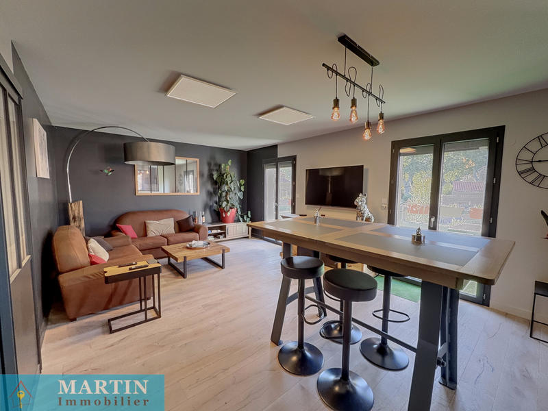 Villa - 151 m² - 6 pièces