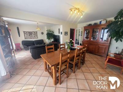 Maison - 145 m² - 7 pièces