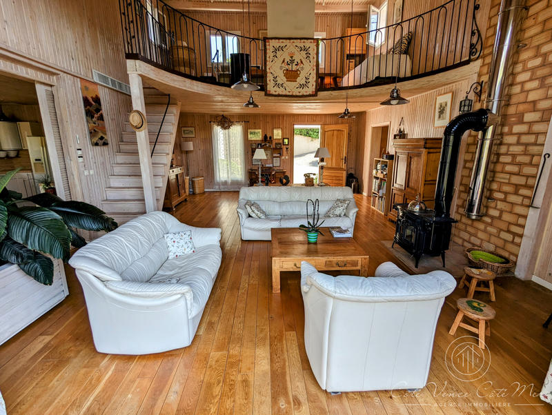 Maison - 146 m² - 4 pièces