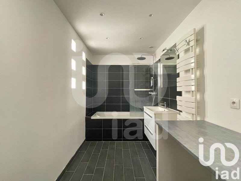 Maison - 98 m² - 6 pièces