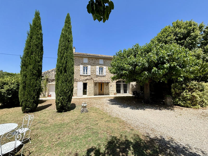 Mas - 195 m² - 5 pièces