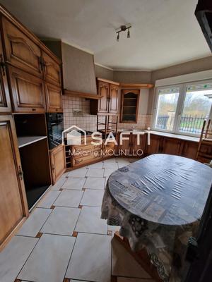 Maison - 165 m² - 8 pièces