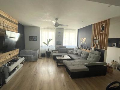 Maison de ville - 106 m² - 4 pièces