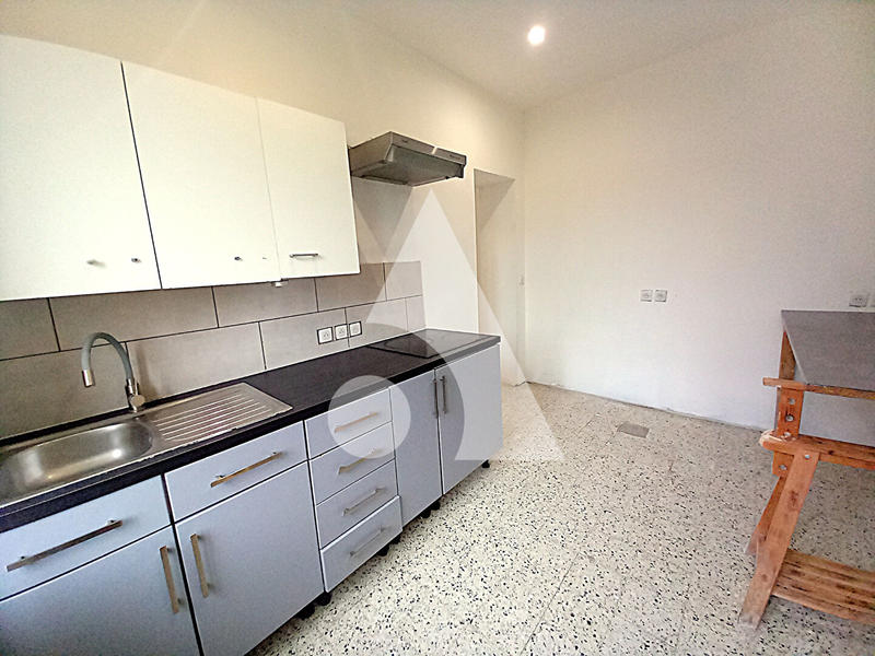 Maison - 75 m² - 5 pièces