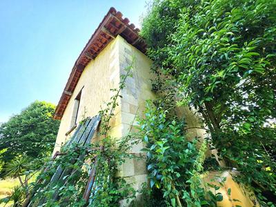 Maison - 150 m² - 2 pièces