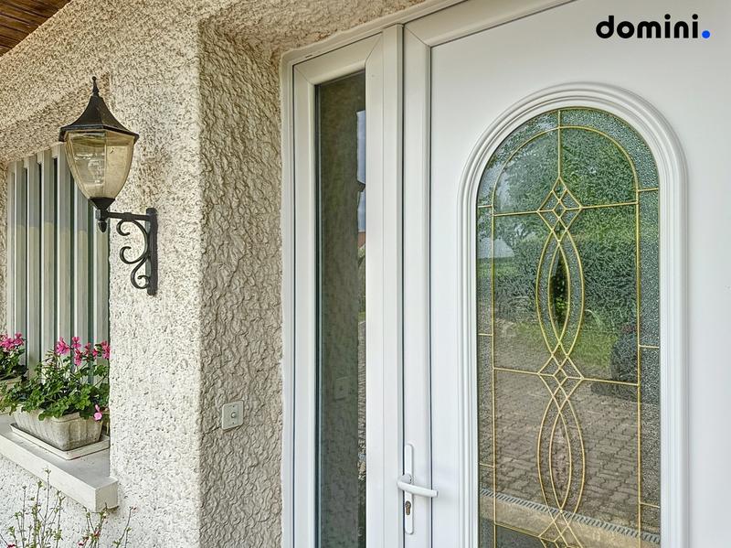 Maison ancienne - 300 m² - 9 pièces