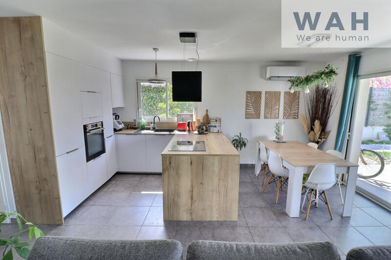 Maison - 92 m² - 4 pièces