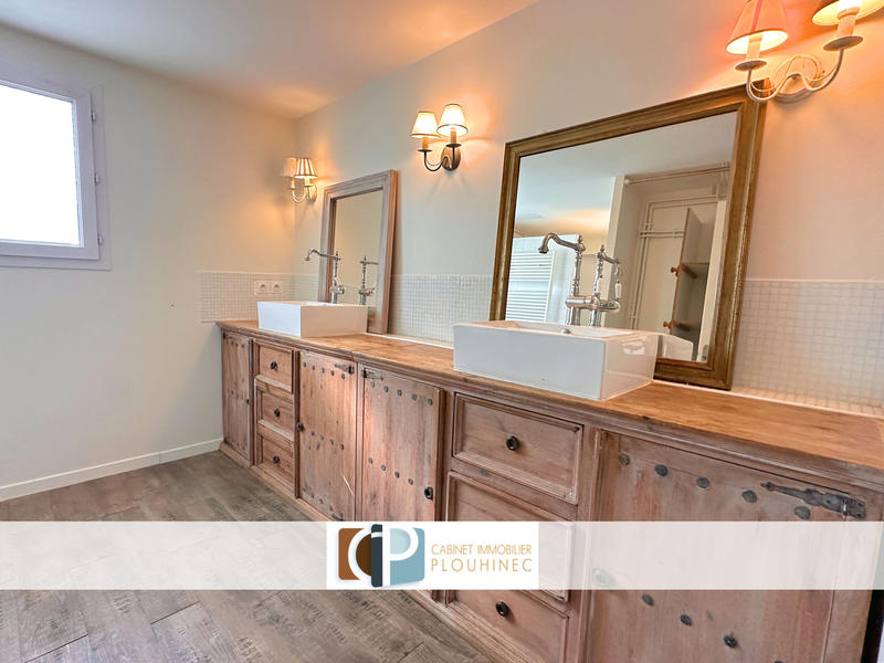 Maison - 163 m² - 7 pièces